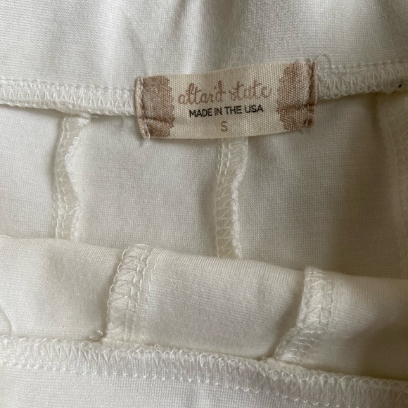 Altar’d State cream pleated tennis-style skirt sz Small Easter Brunch - Picture 2 of 5